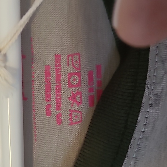 NWT Natural Life Love Tee - Picture 5 of 5